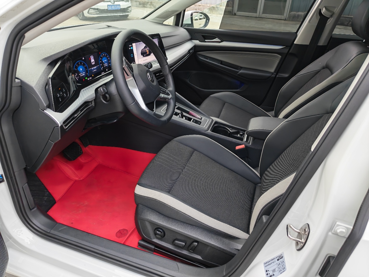 Volkswagen Golf 280TSI DSG Pro