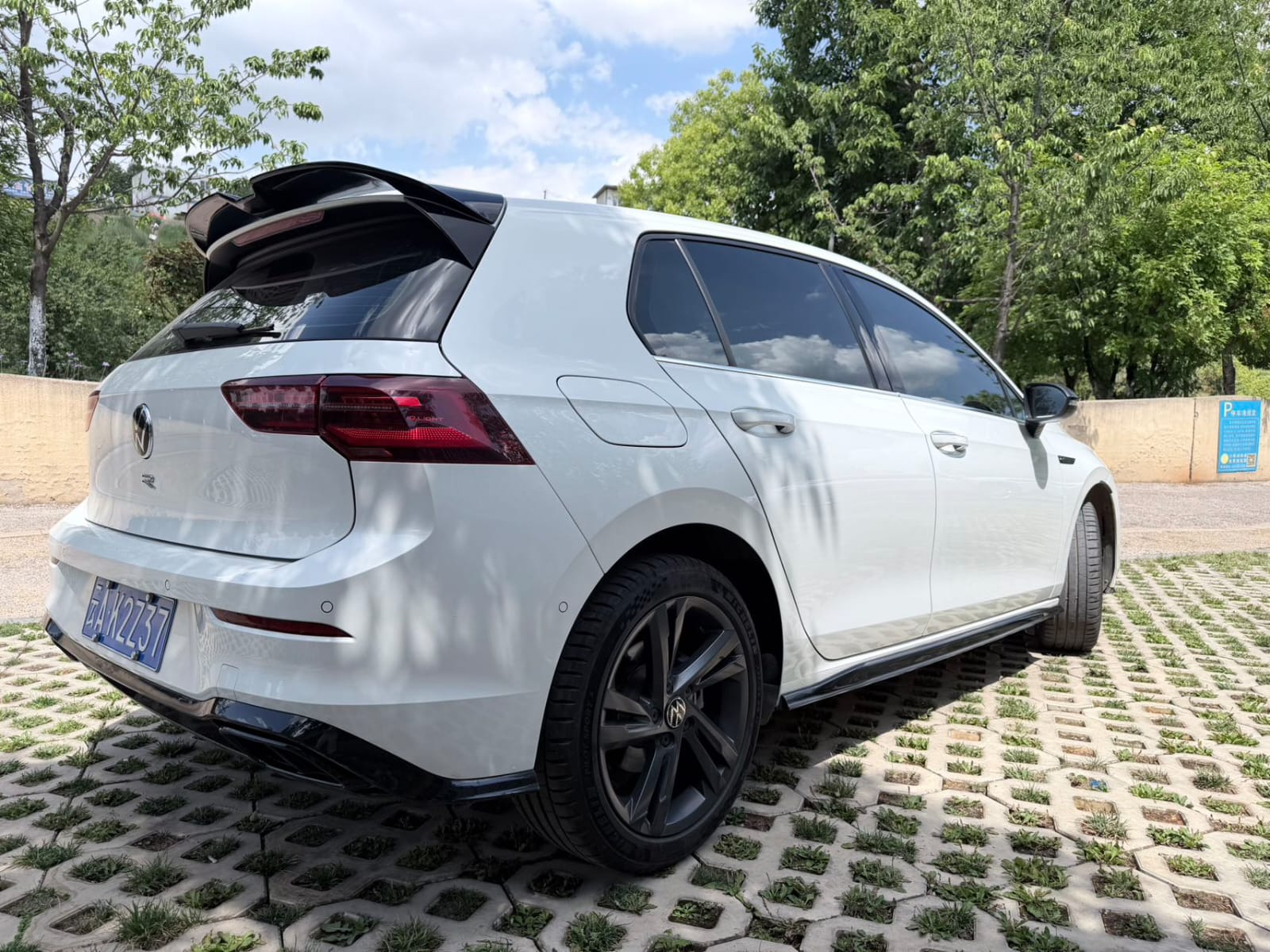 Volkswagen Golf 280TSI DSG R-Line Lite