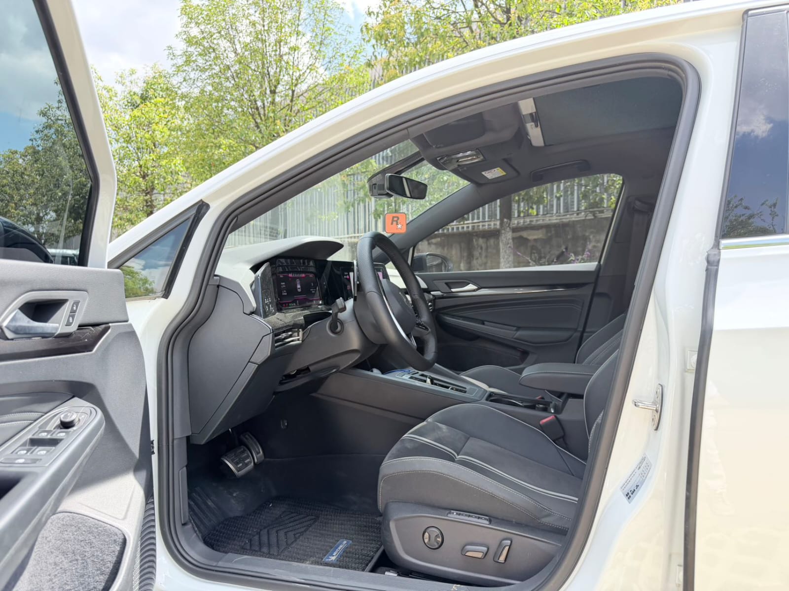 Volkswagen Golf 280TSI DSG R-Line Lite