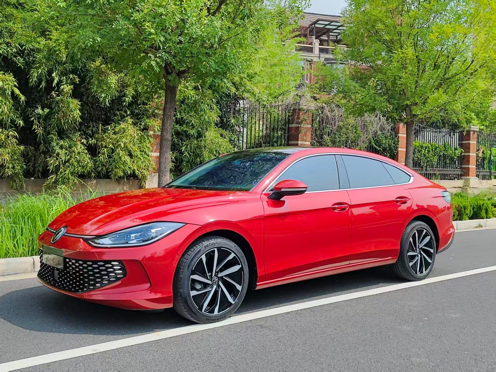 Volkswagen Lamando L 280TSI DSG Flagship Edition