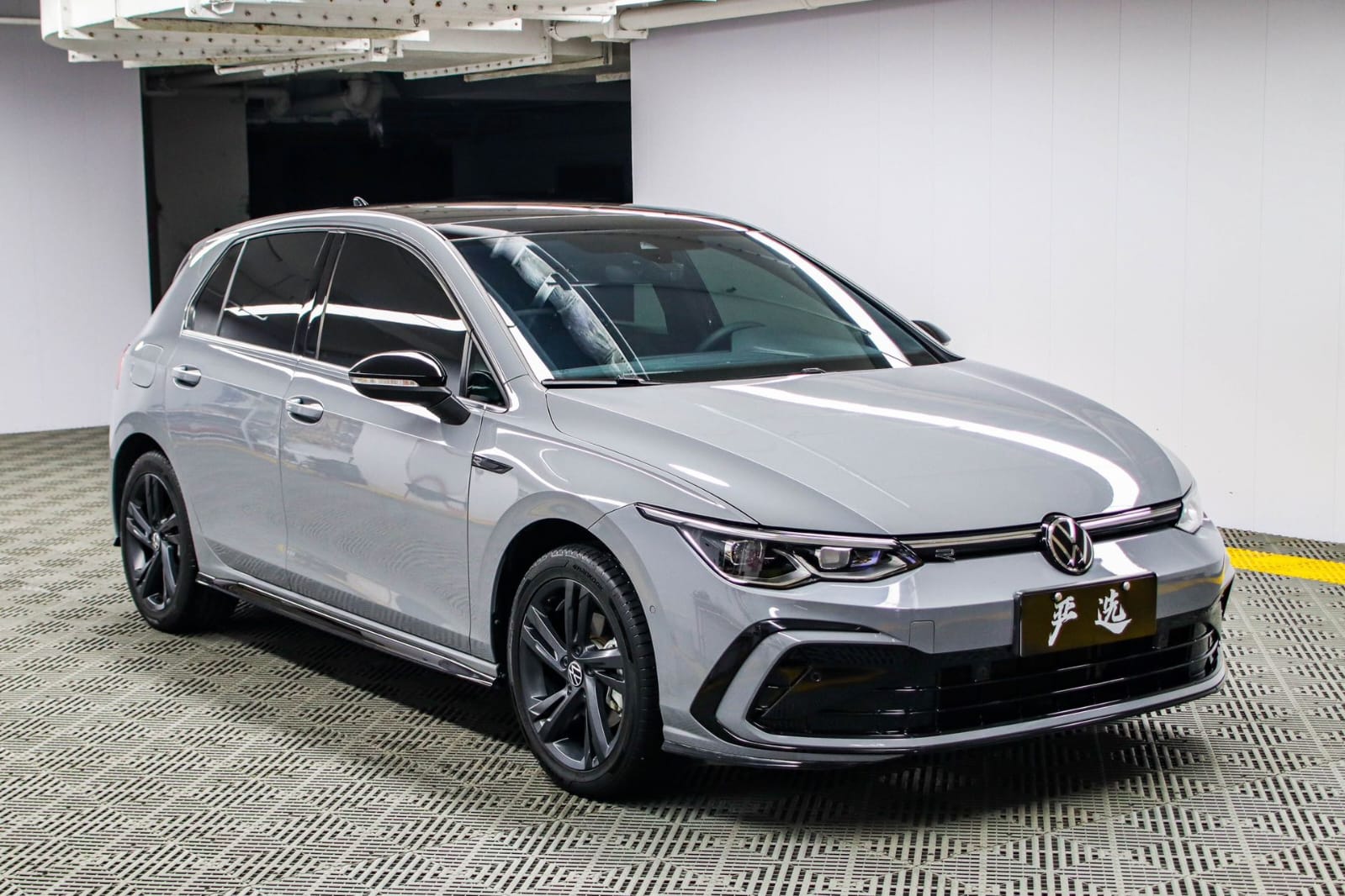 Volkswagen Golf 280TSI DSG R-Line