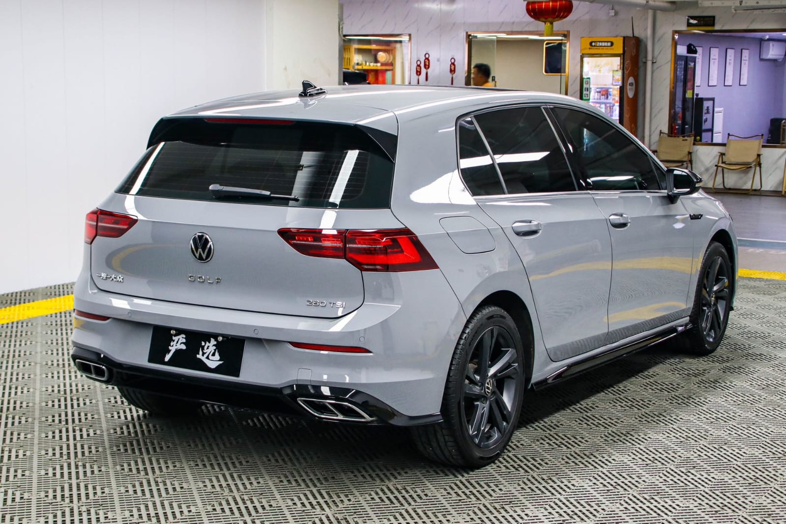 Volkswagen Golf 280TSI DSG R-Line