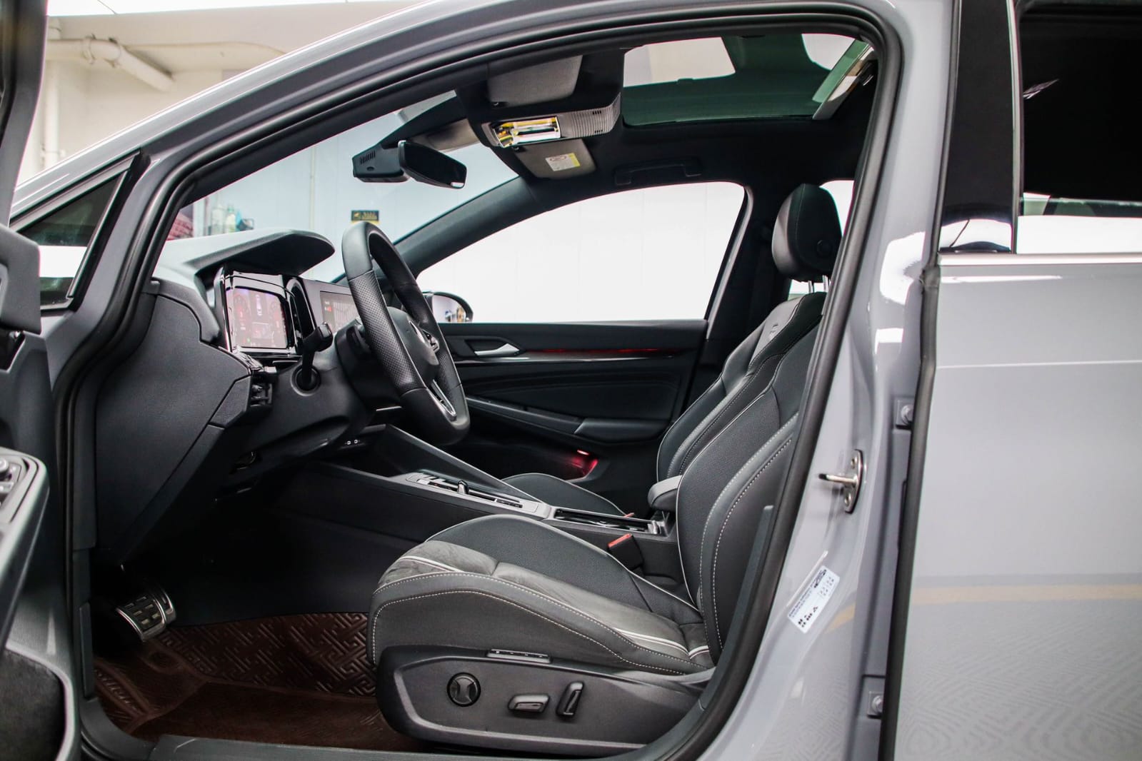 Volkswagen Golf 280TSI DSG R-Line
