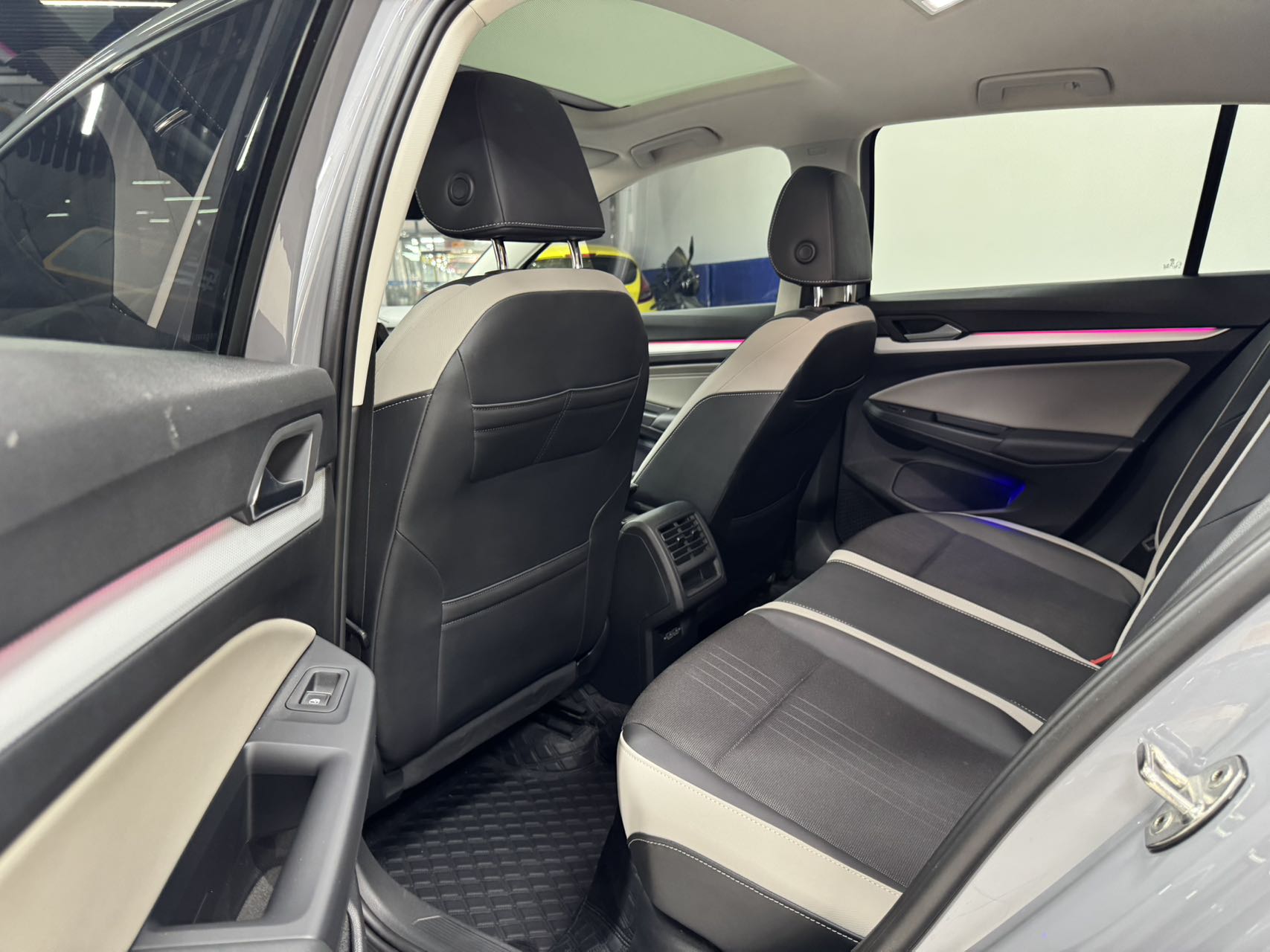 Volkswagen Golf 280TSI DSG Pro