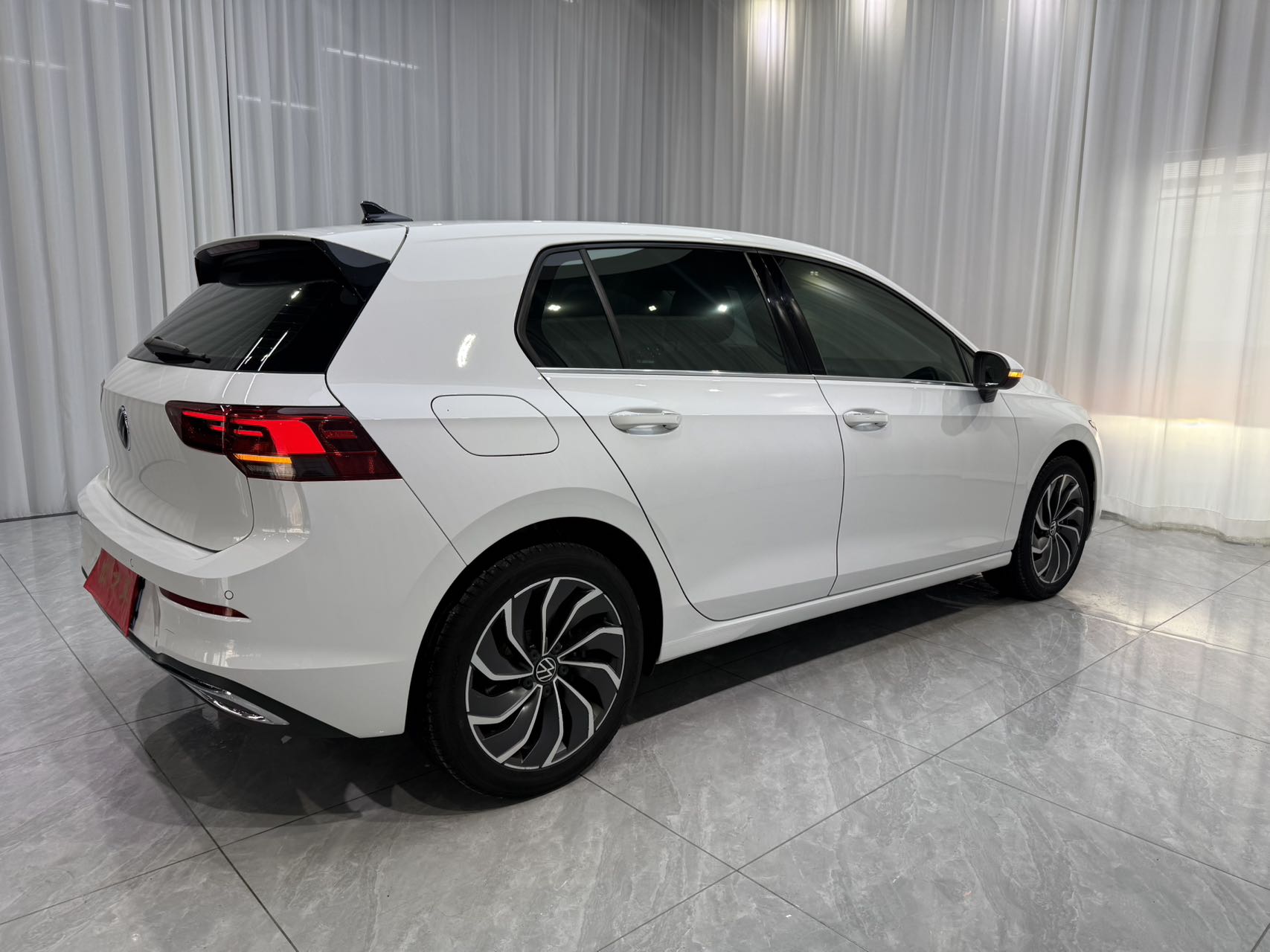 Volkswagen Golf 280TSI