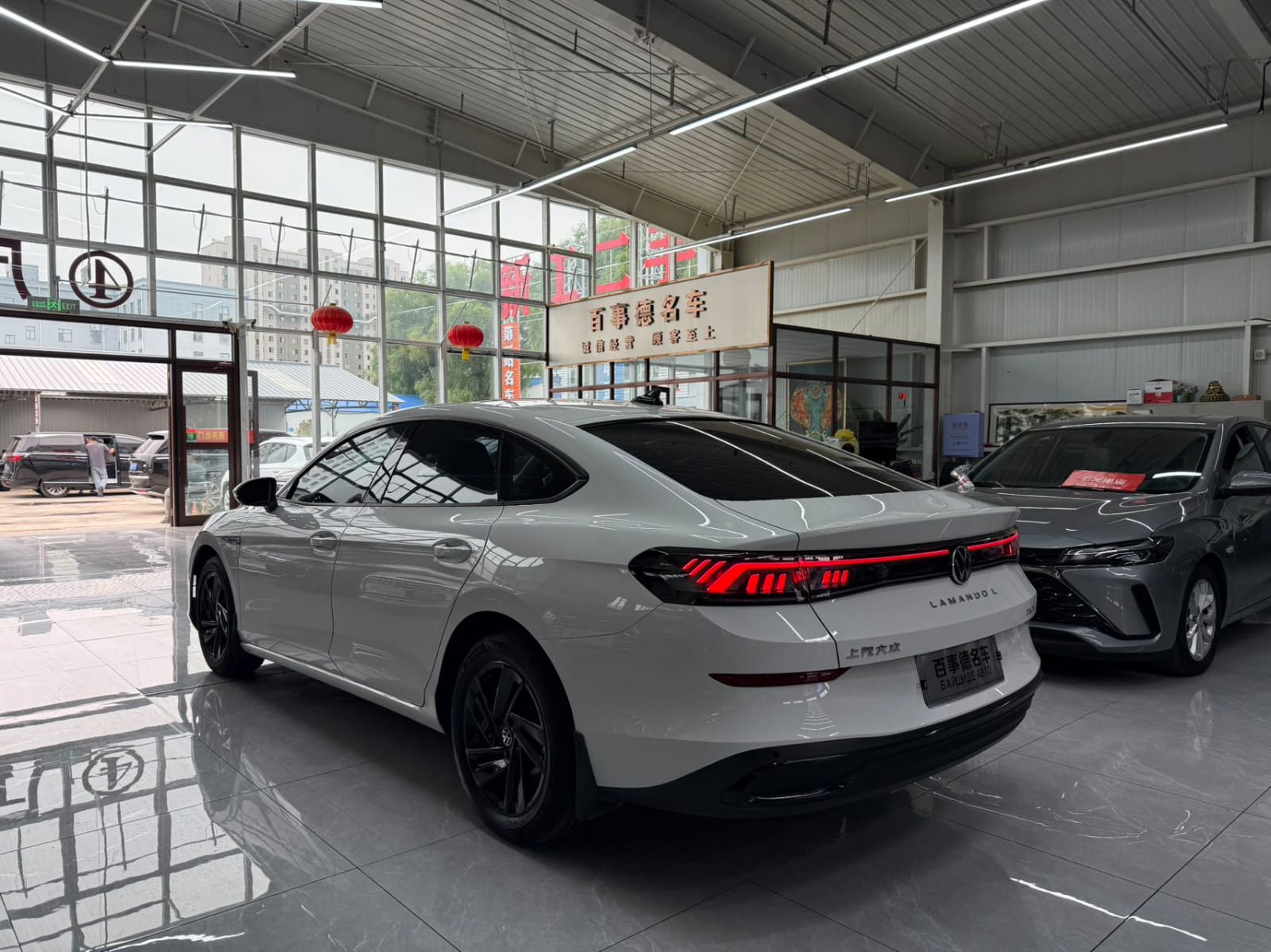 Volkswagen Lamando L 280TSI DSG
