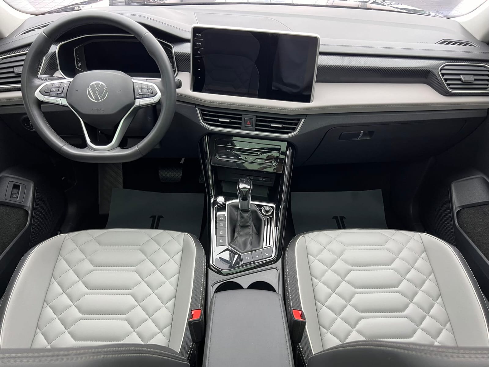 Volkswagen Tayron 280TSI Deluxe Plus Premium Edition