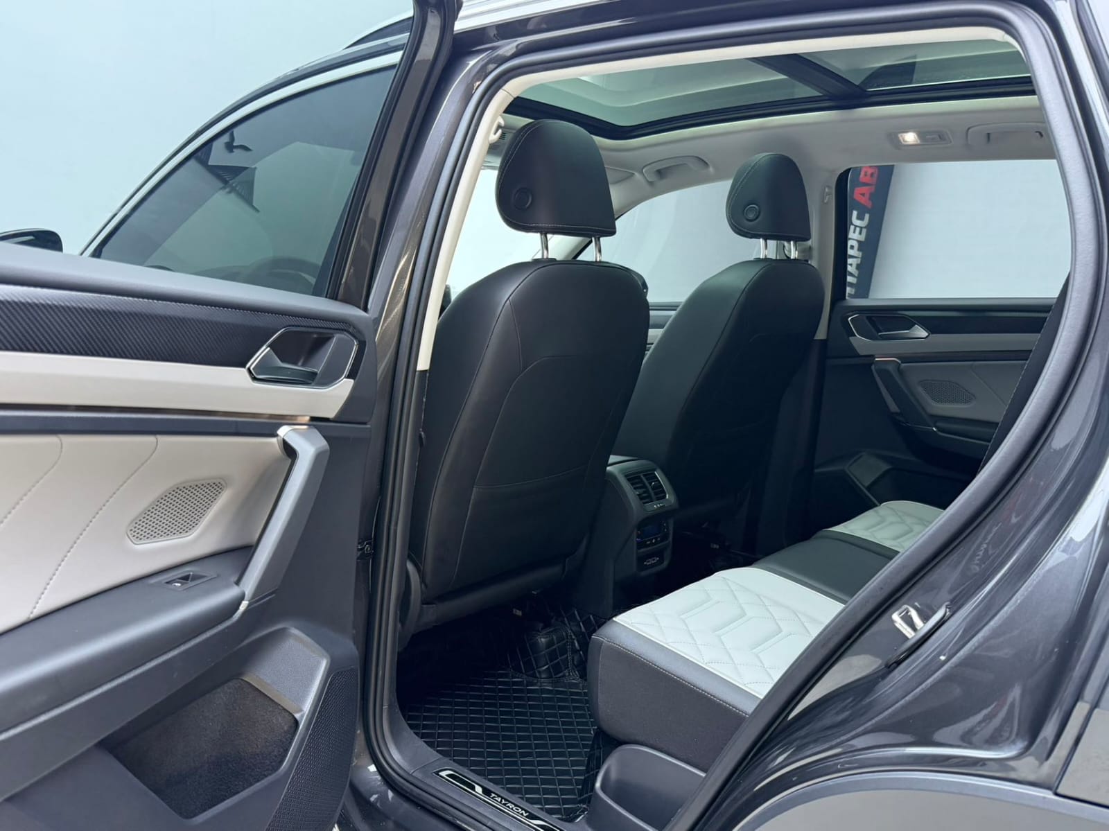 Volkswagen Tayron 280TSI Deluxe Plus Premium Edition