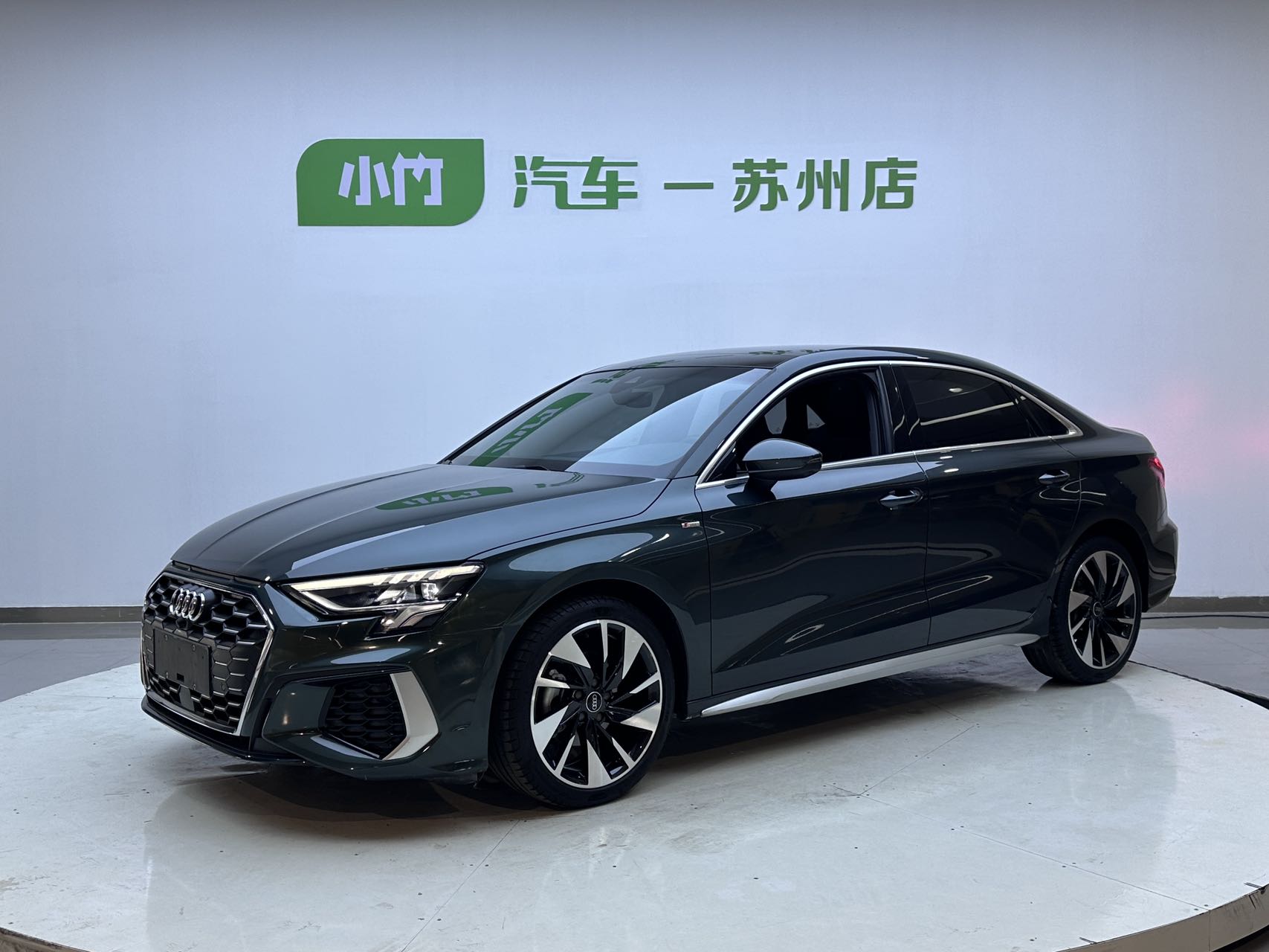 Audi A3L Limousine 35 TFSI Предшественник