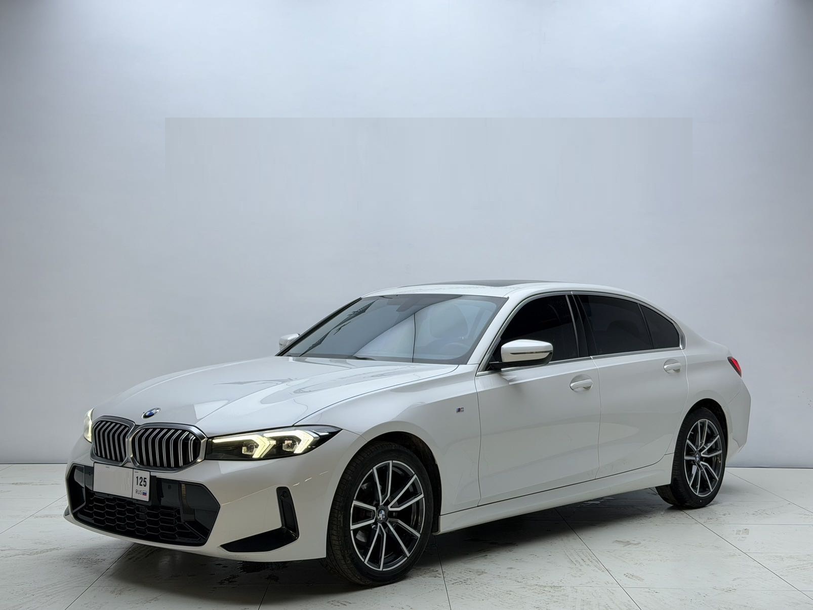 BMW 3-Series 320Li M Sport Package