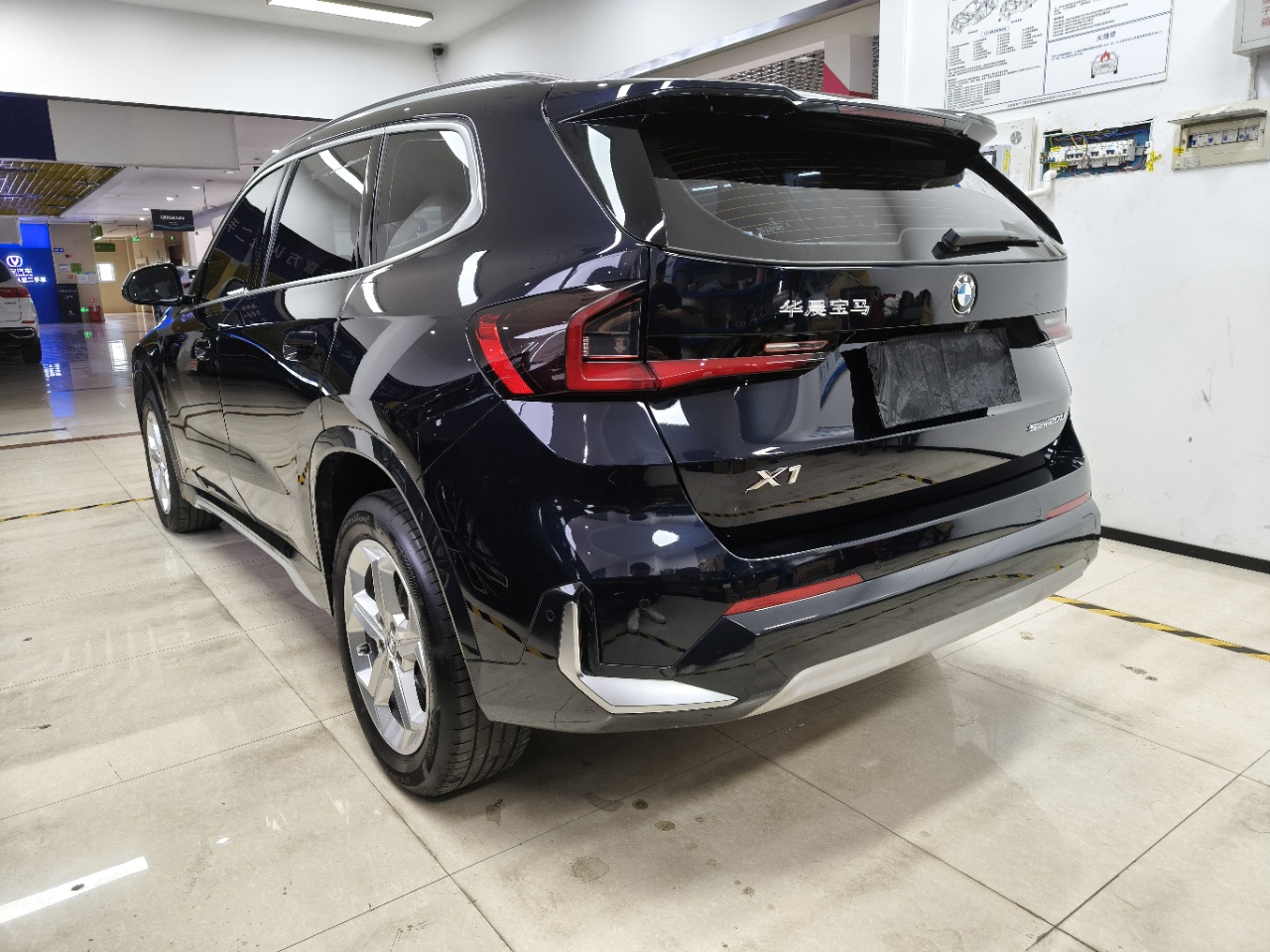 BMW X1 20Li X