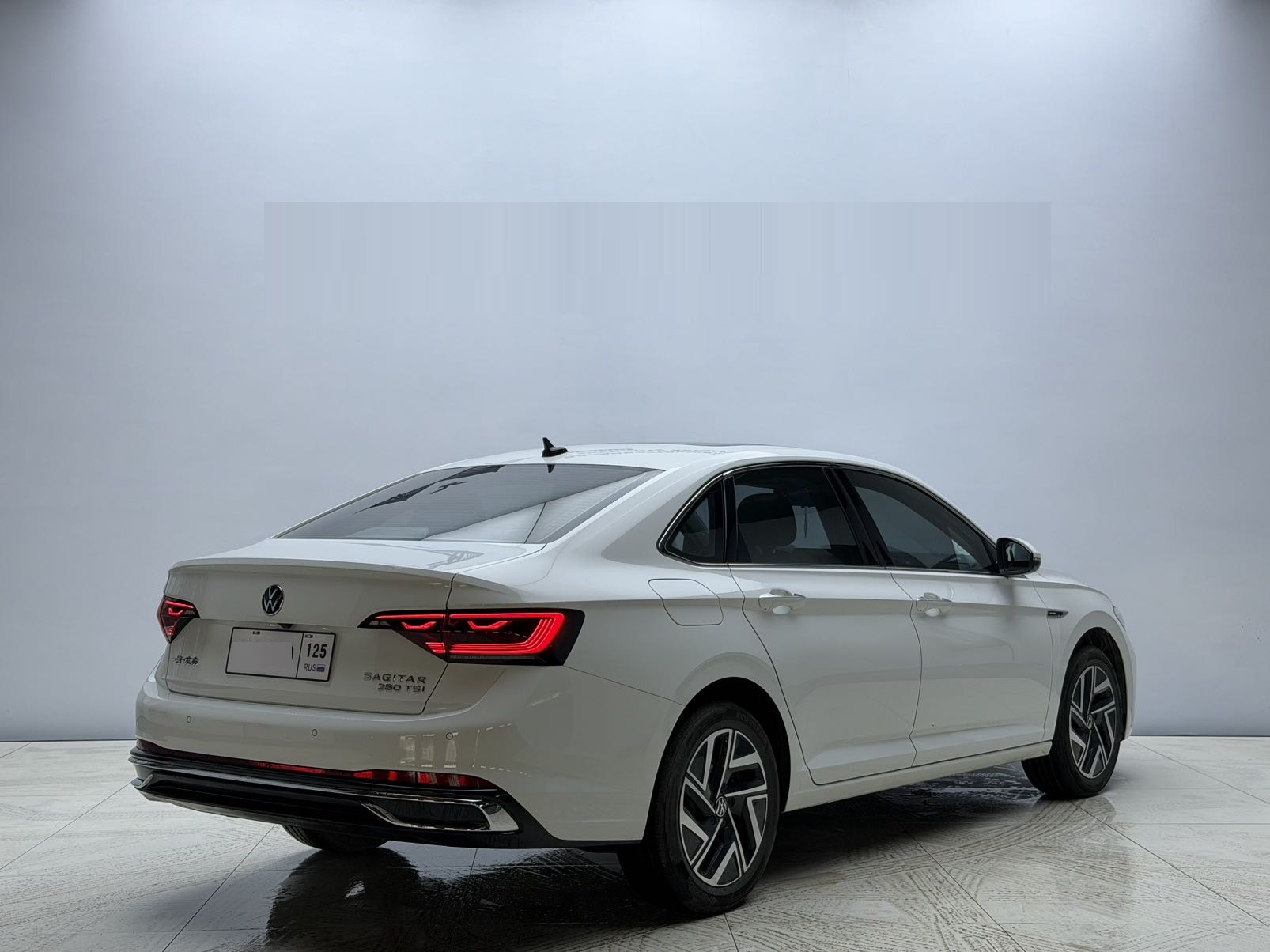 Volkswagen Sagitar 280TSI DSG Overpass Edition