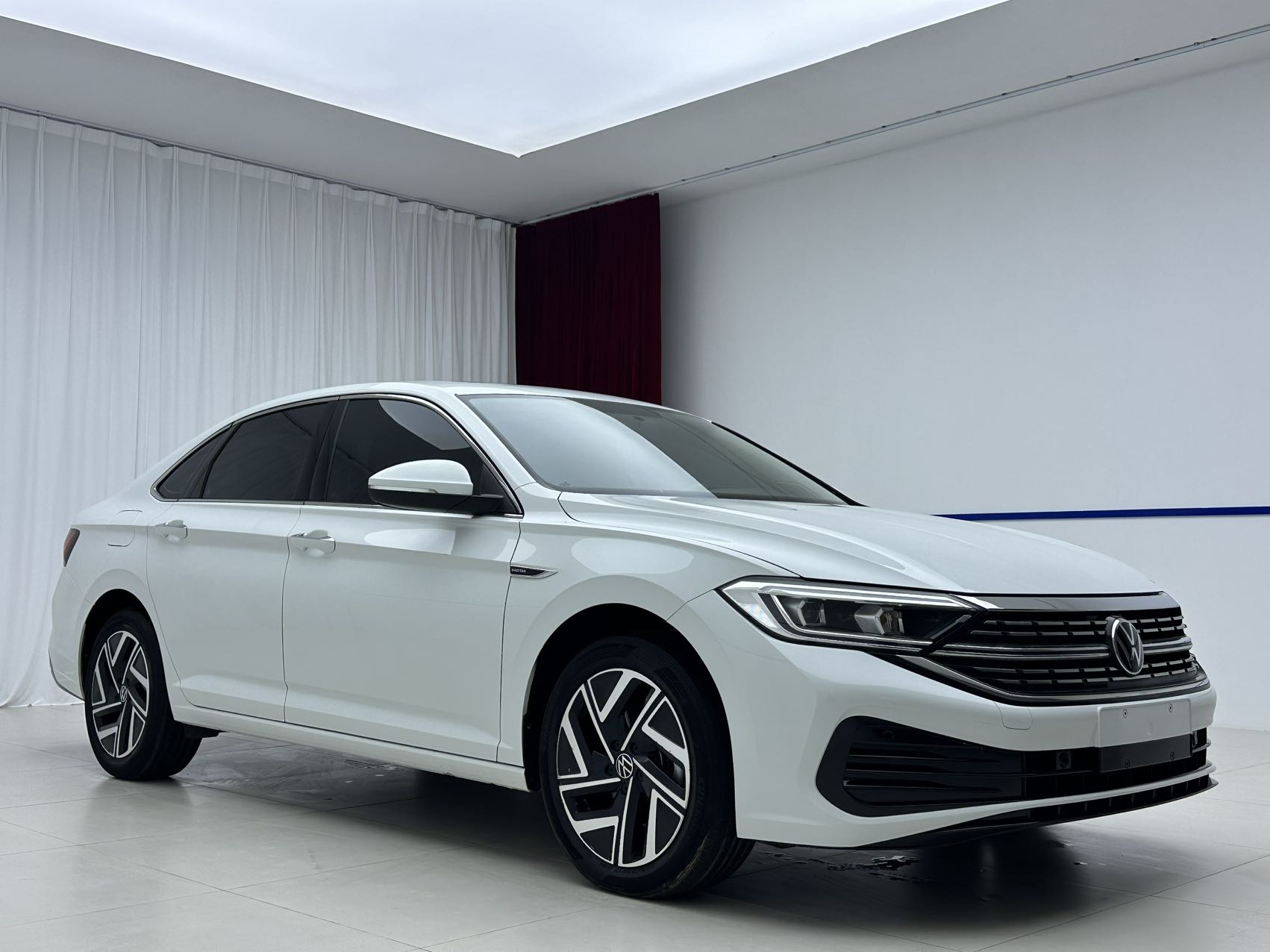 Volkswagen Sagitar 280TSI DSG Oversight Lite