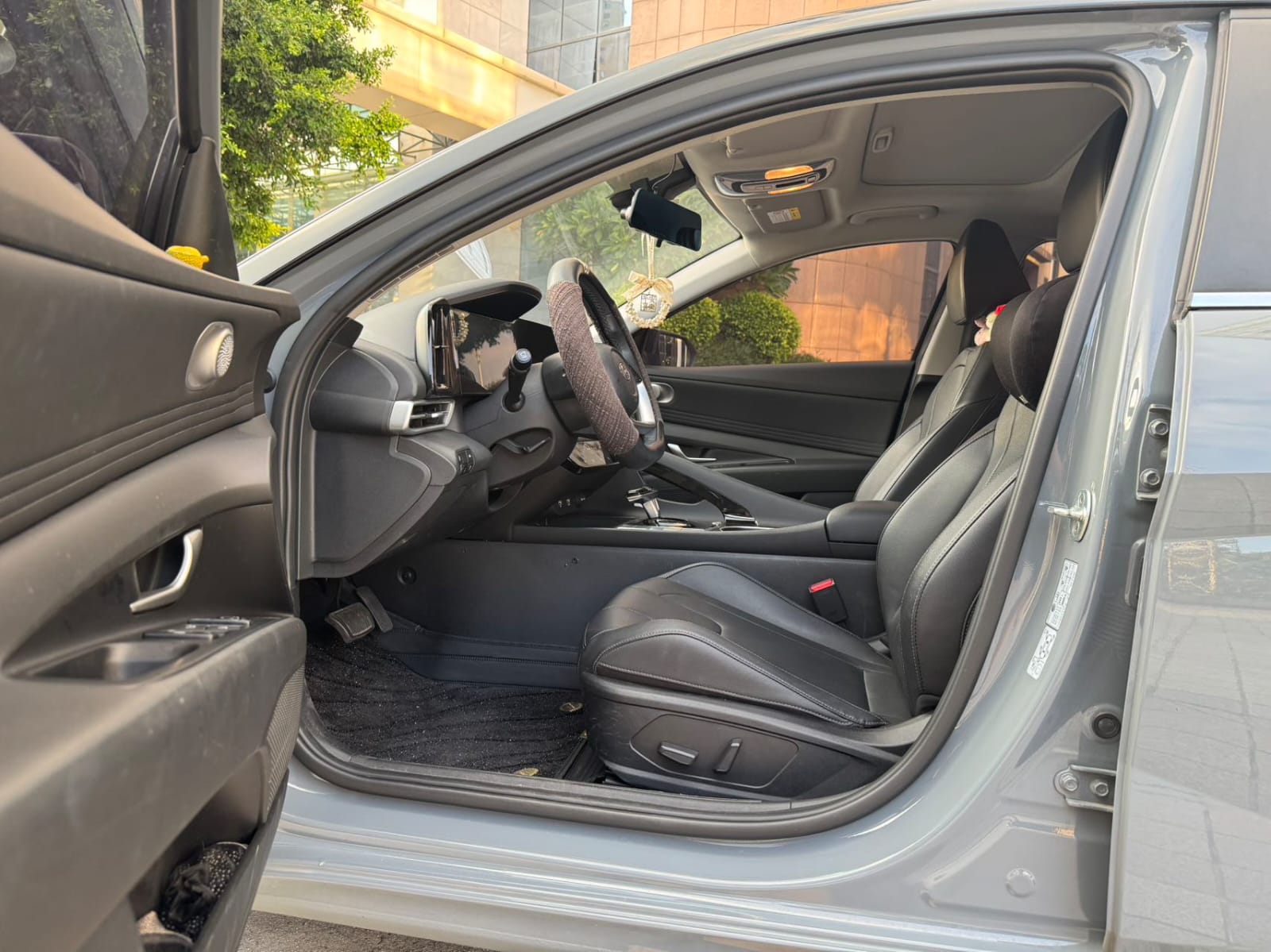 Hyundai Elantra 1.5 LUX Precious