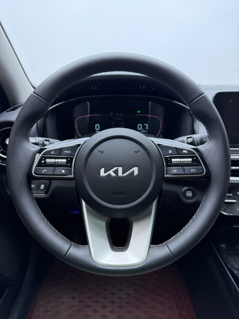 Kia K3 1.5L CVT Deluxe Edition