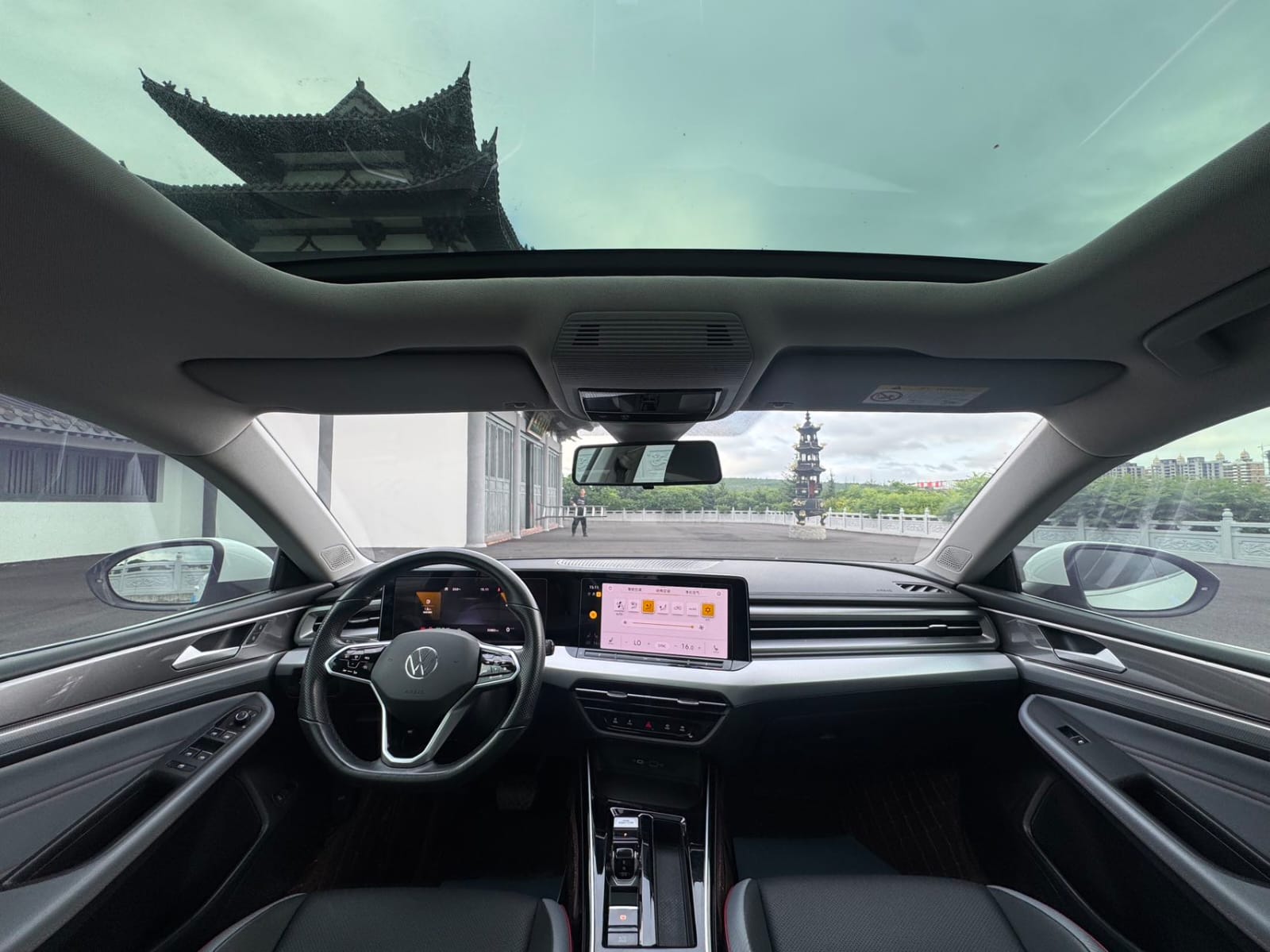 Volkswagen Lamando L 280TSI DSG