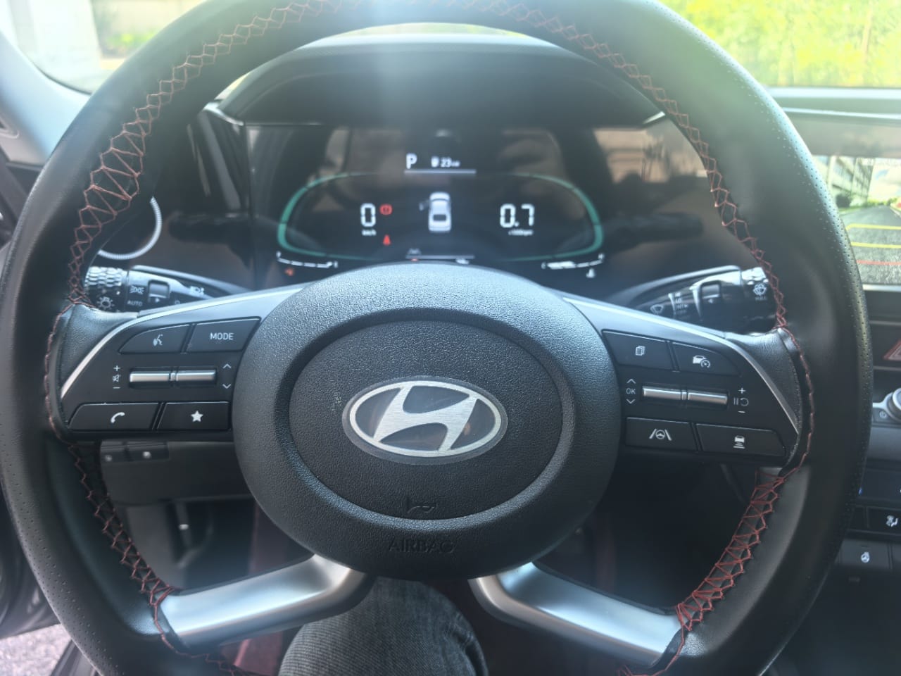 Hyundai Elantra 1.5 LUX Precious