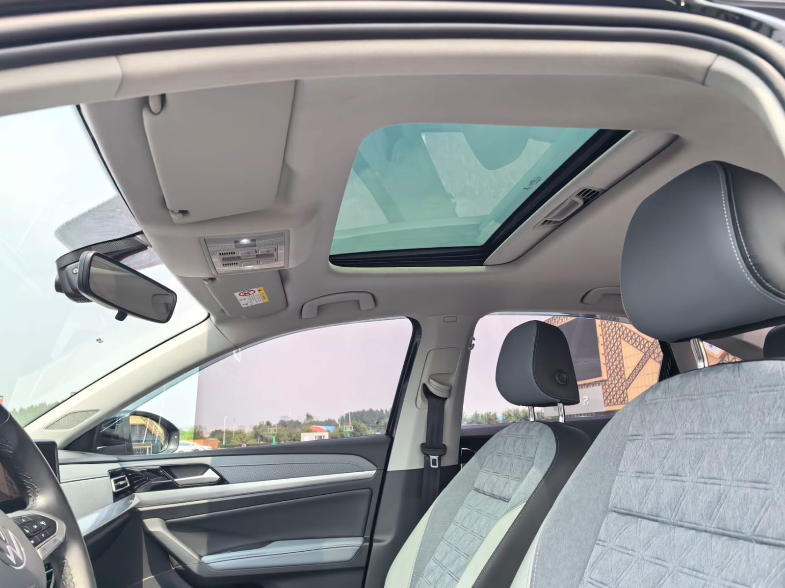 Volkswagen Lavida 280TSI DSG Full Edition