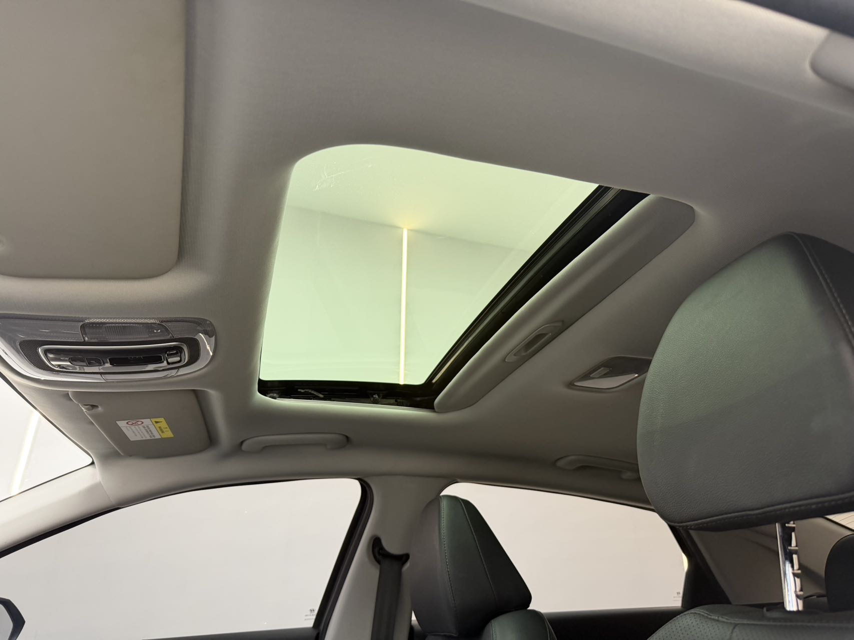 Hyundai Elantra 1.5L Precious Edition