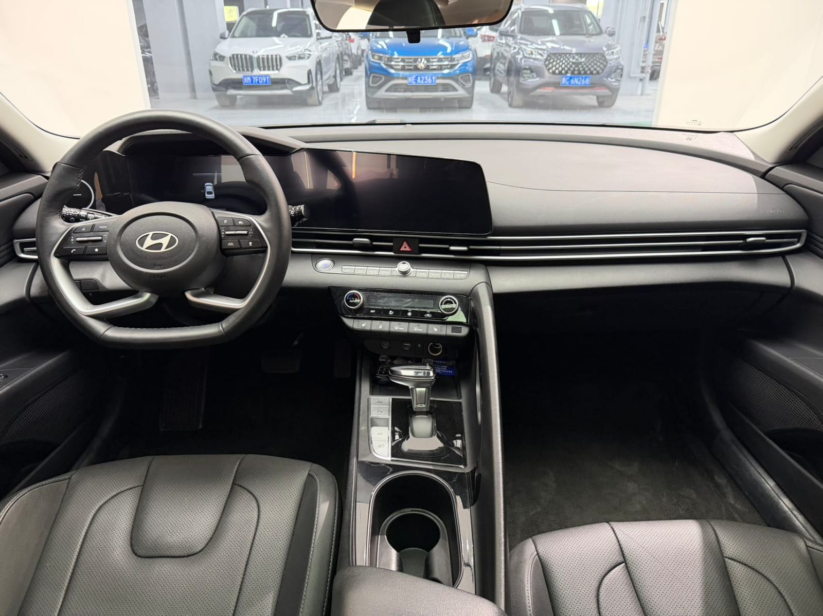 Hyundai Elantra 1.5L Precious Edition