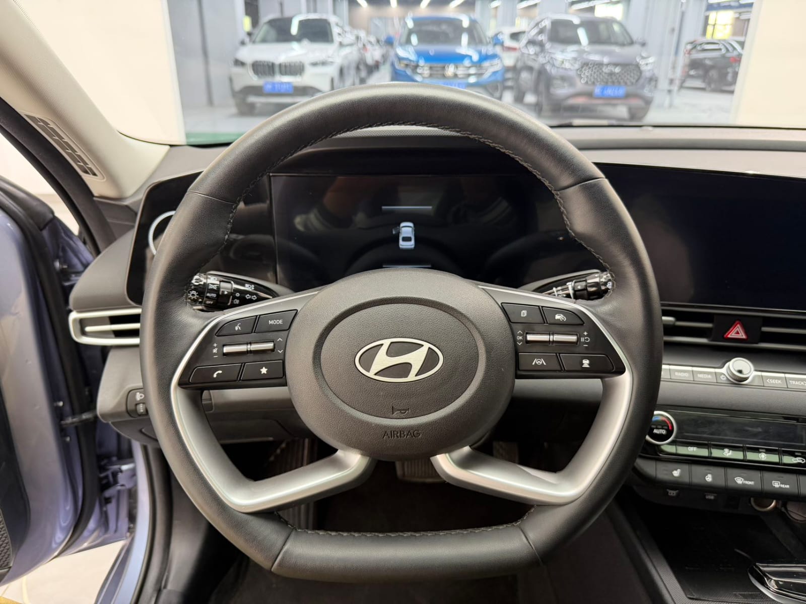 Hyundai Elantra 1.5L Precious Edition