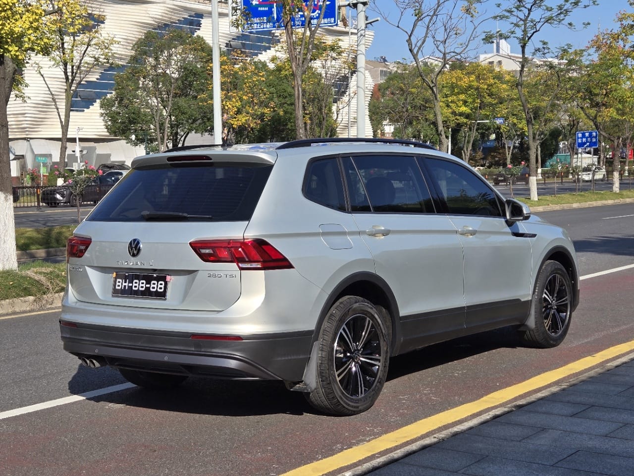 Volkswagen Tiguan L 280TSI Comfort