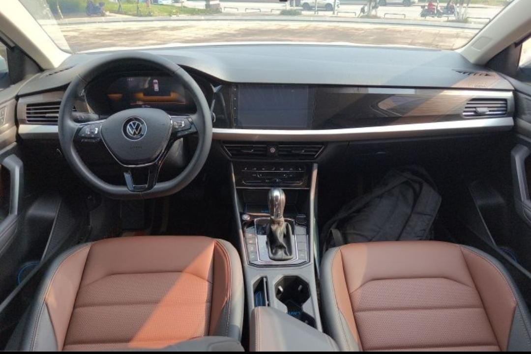 Volkswagen Lavida 280TSI DSG Deluxe Edition