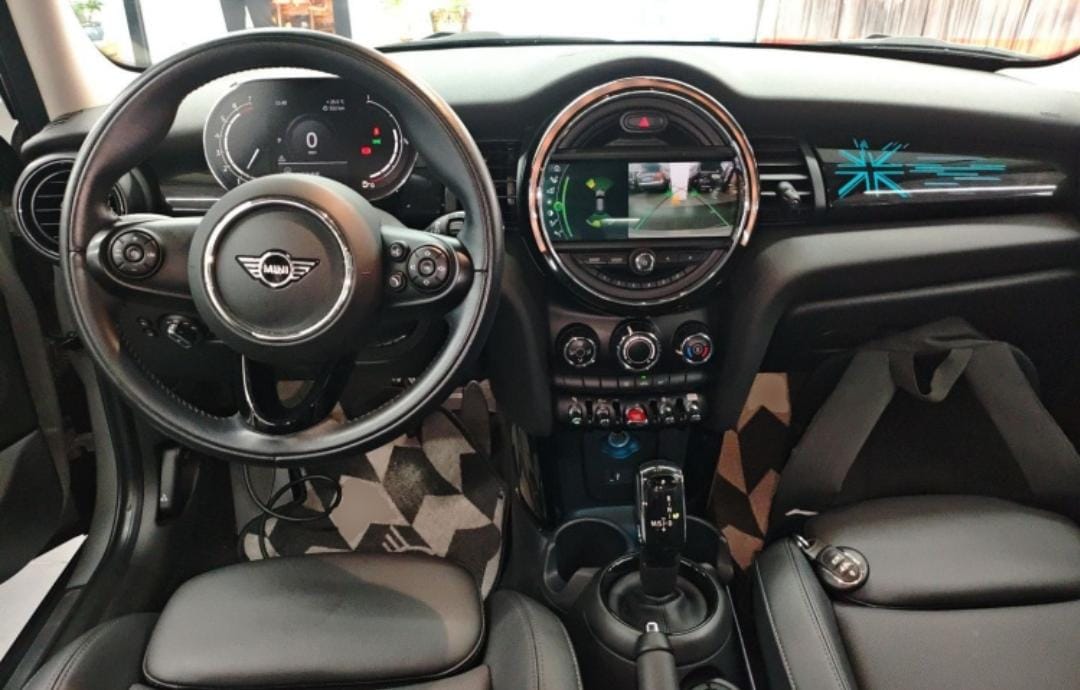 MINI COOPER Classic Pie