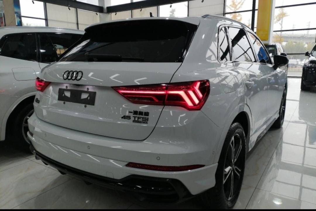 Audi Q3 45 TFSI quattro 4WD