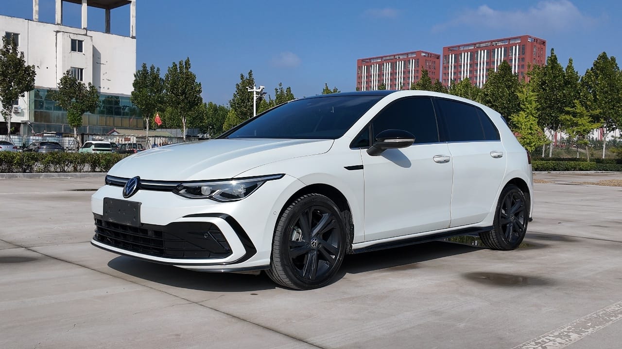 Volkswagen Golf 2022 280TSI R-line