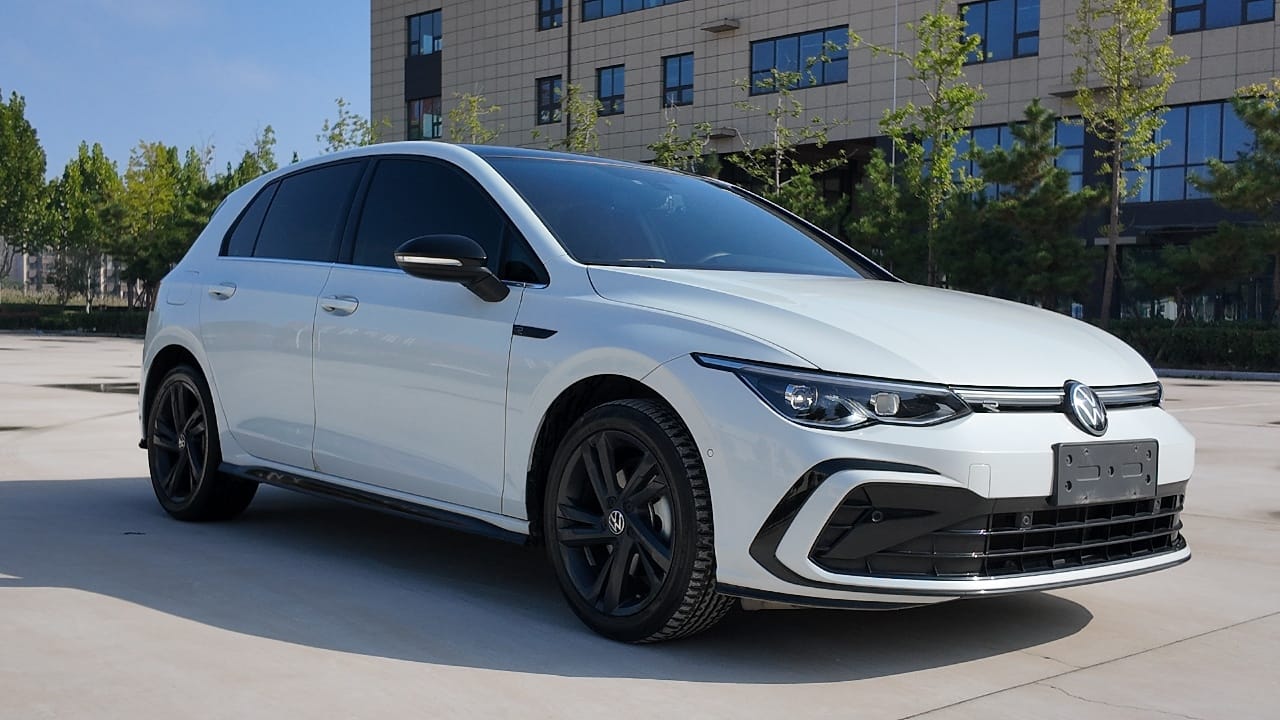 Volkswagen Golf 2022 280TSI R-line