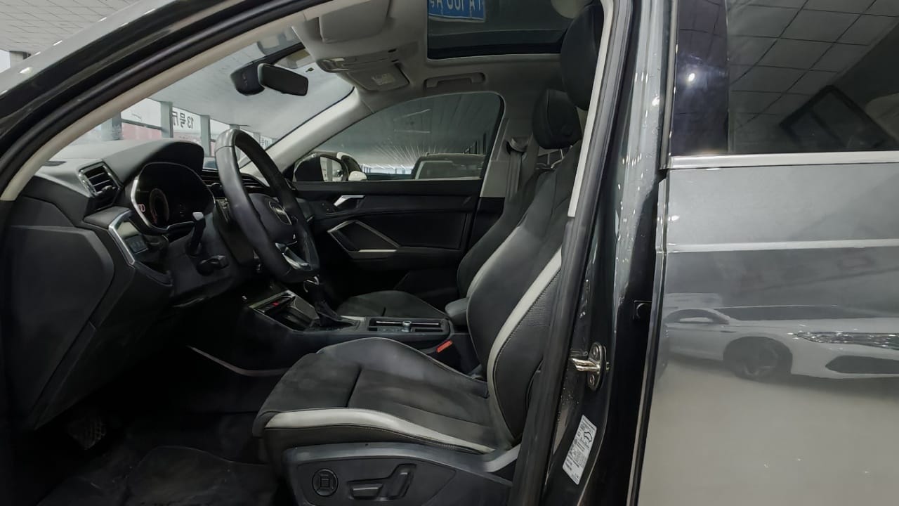 Audi Q3 2022 35 TFSI