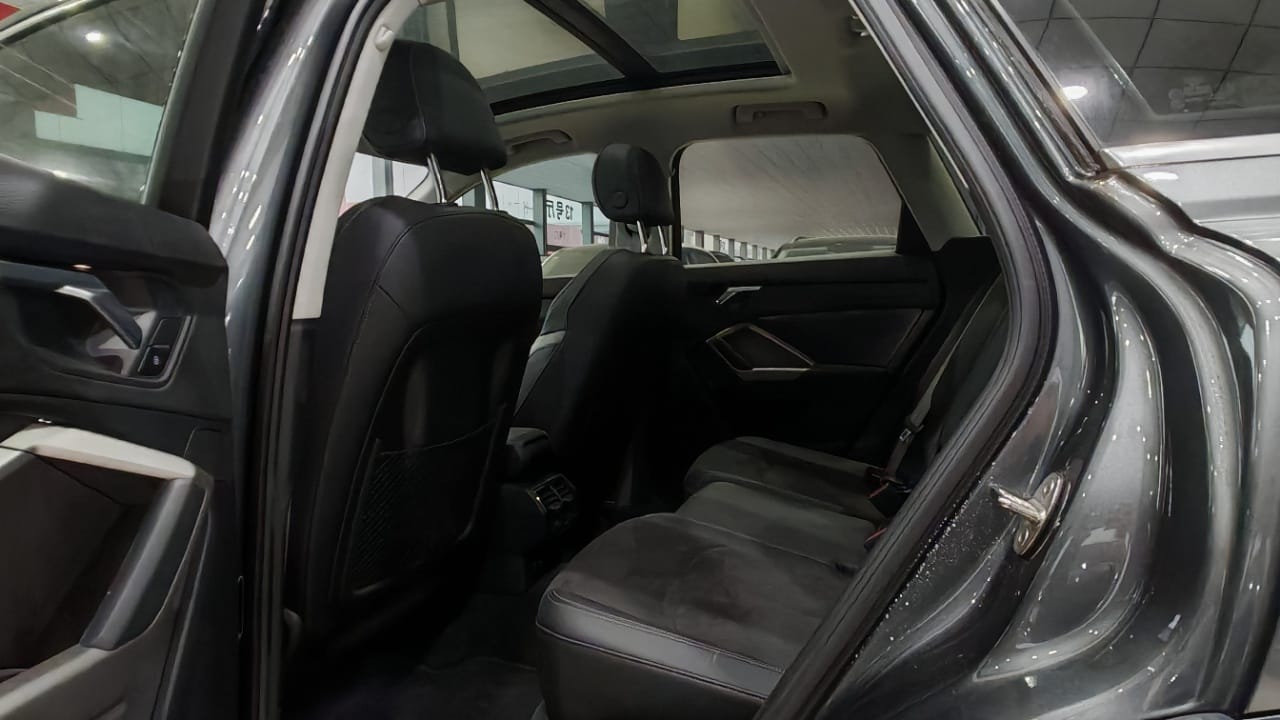 Audi Q3 2022 35 TFSI