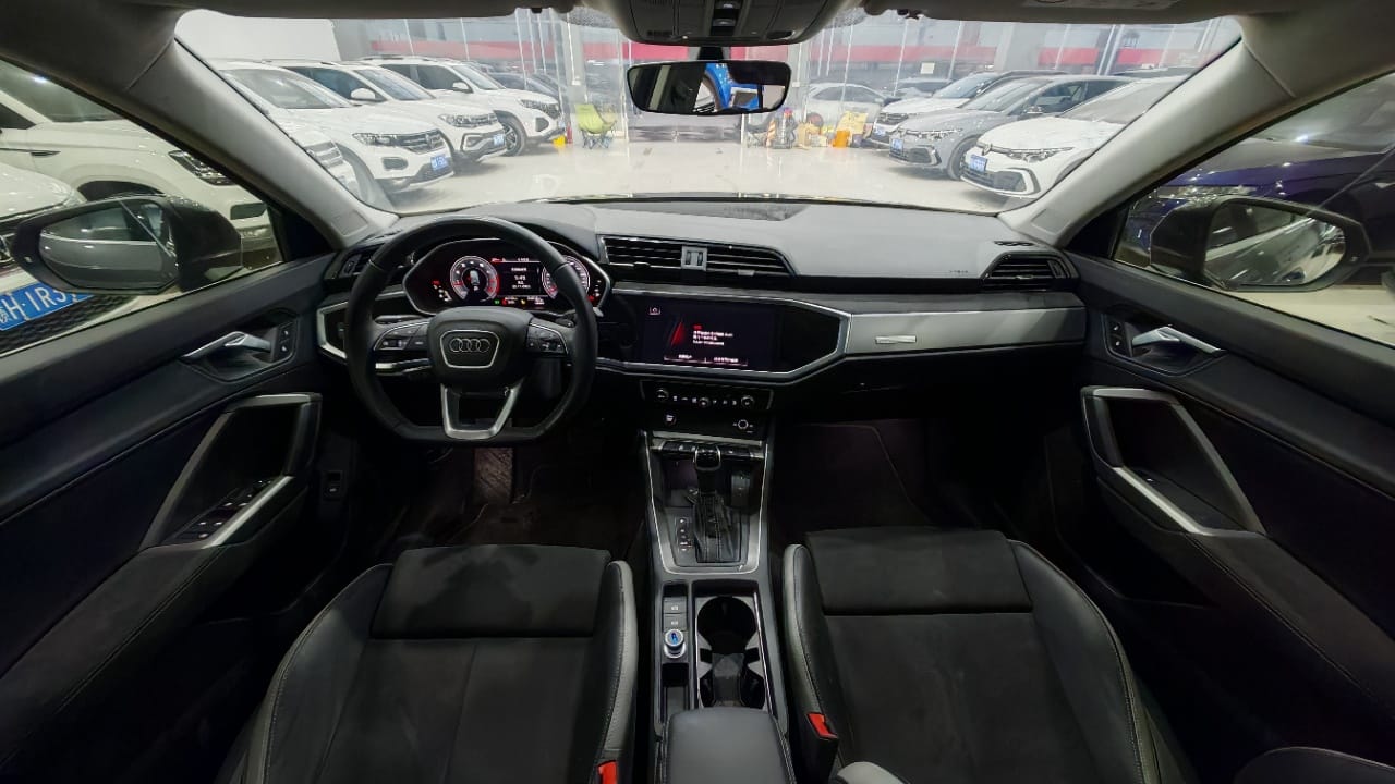 Audi Q3 2022 35 TFSI