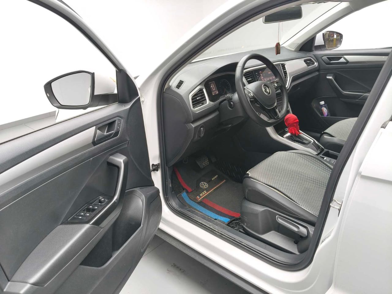 Volkswagen T-ROC Tango 2022 280TSI DSG Elite PLUS