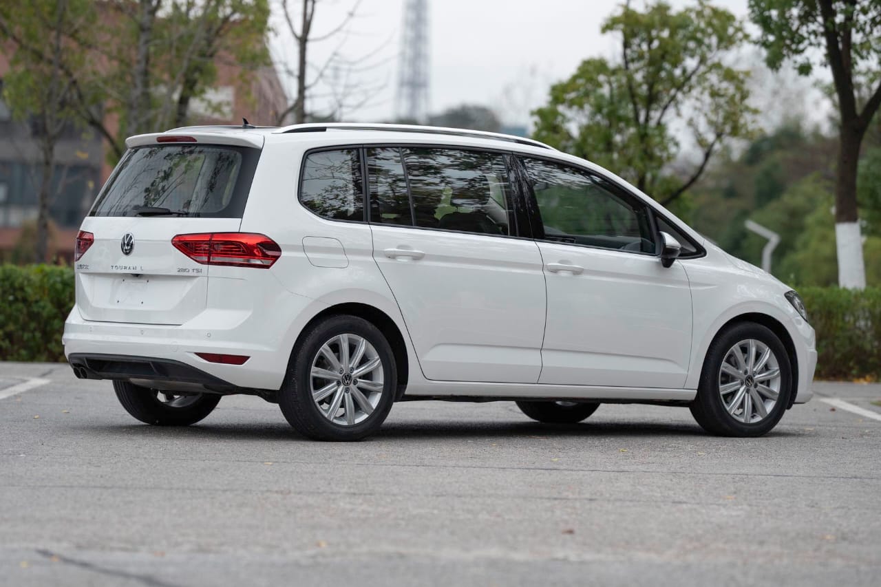 Volkswagen Touran L 2021 280TSI Comfort Edition