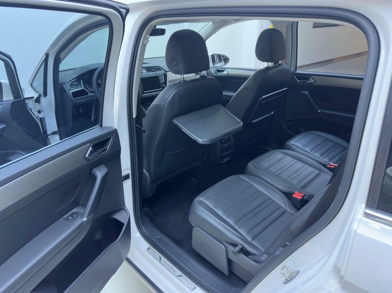 Volkswagen Touran L 2021 280TSI DSG Extended Edition 7-местный