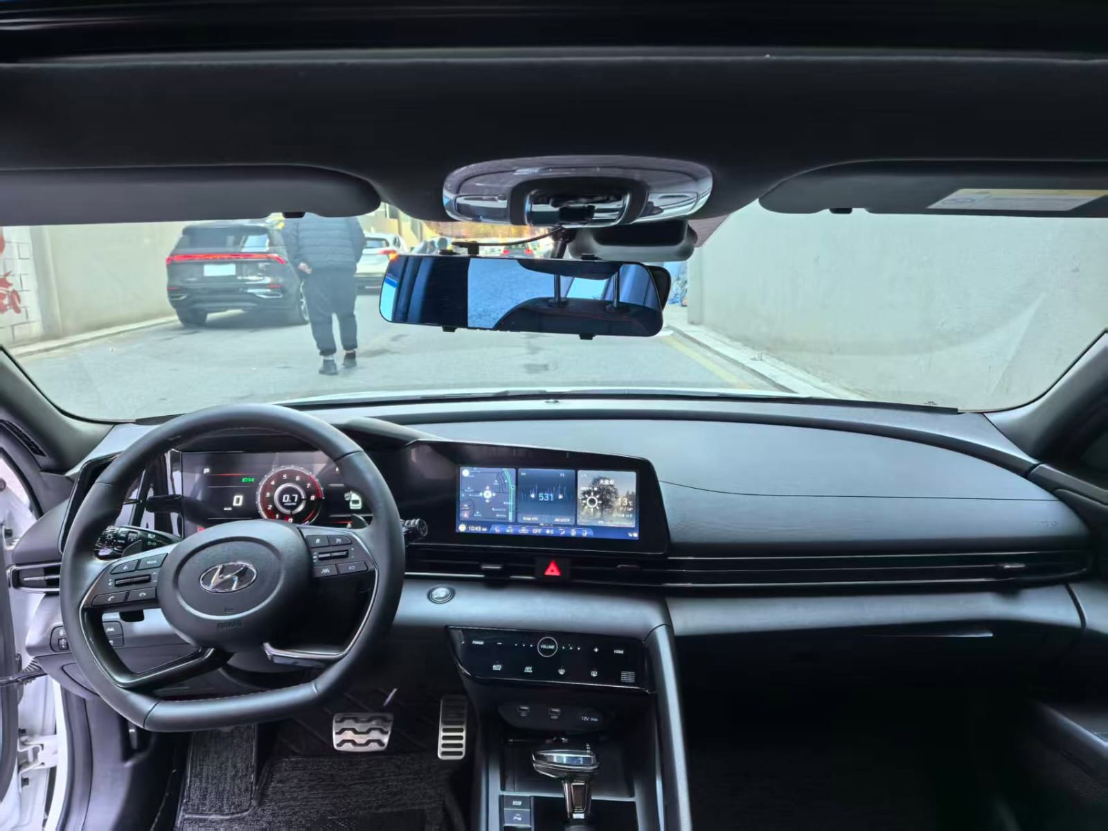 Hyundai Elantra 2023 1.4T 240TGDi DCT LUX Premium Edition