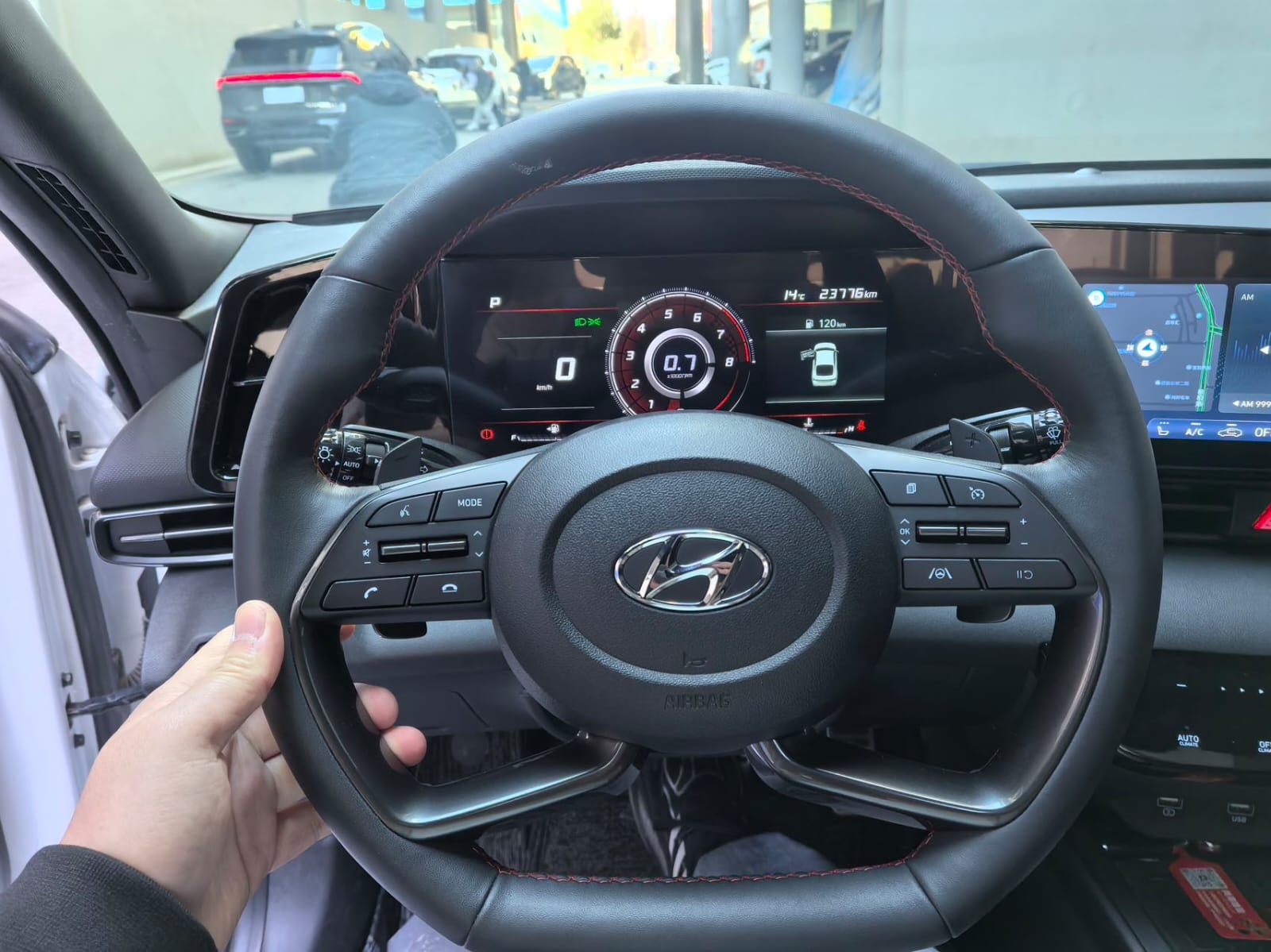 Hyundai Elantra 2023 1.4T 240TGDi DCT LUX Premium Edition