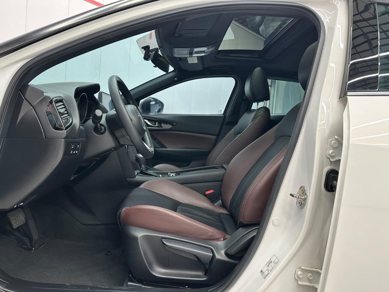 Mazda CX-4 2021 2.0L Automatic 2WD "Blue Sky Explorer"