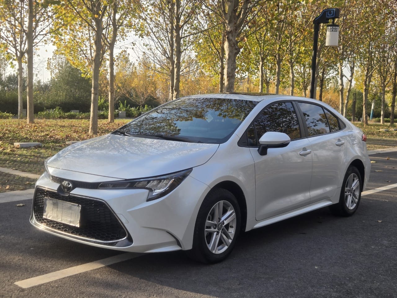 Toyota Levin 185T CVT Deluxe 2022