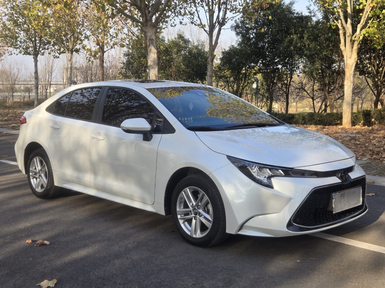 Toyota Levin 185T CVT Deluxe 2022