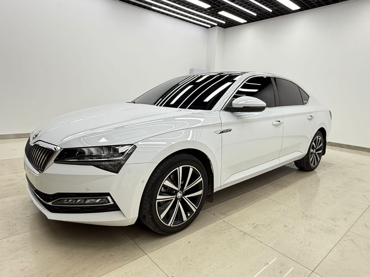 Skoda Superb Premium Edition 2022