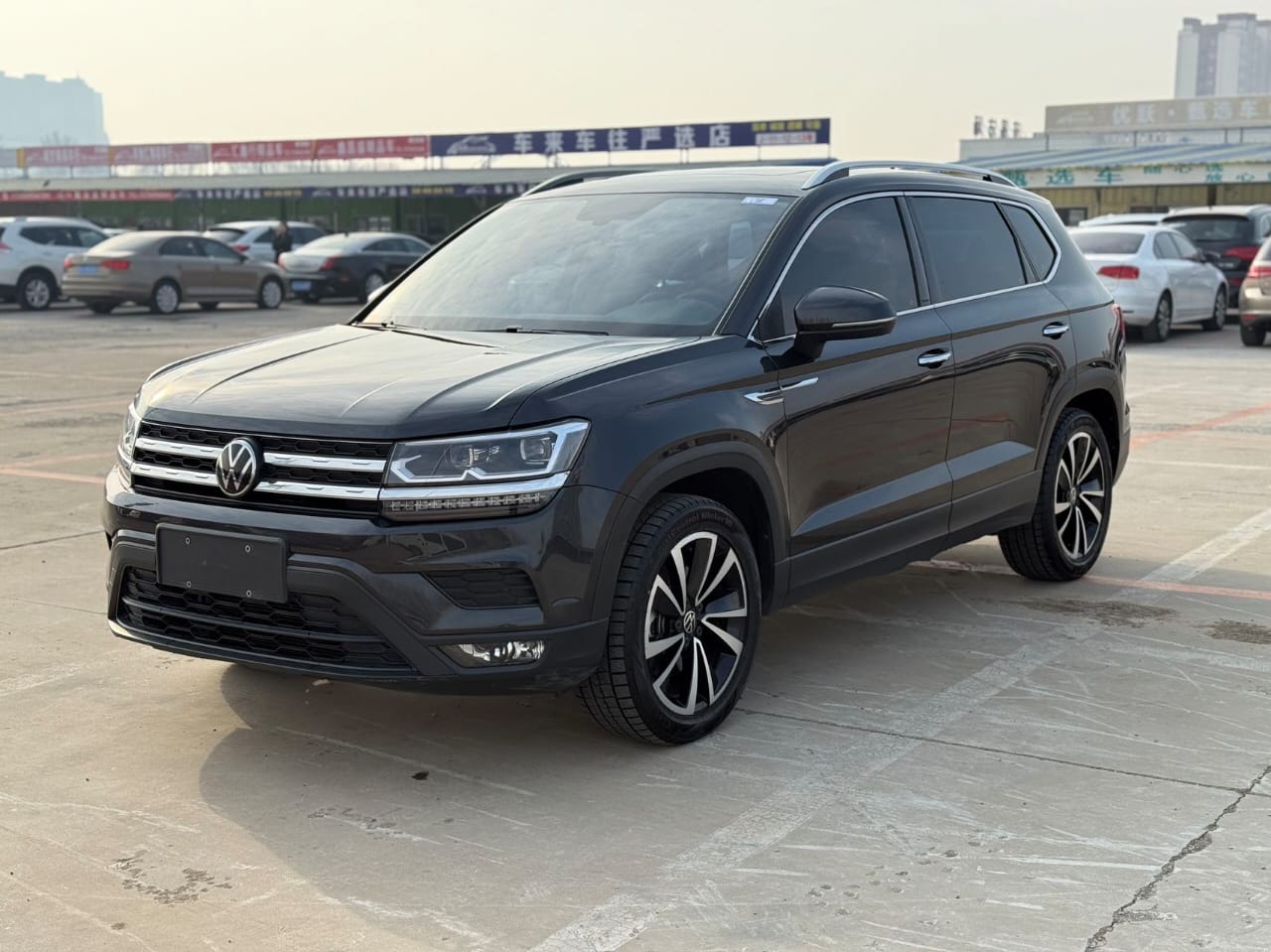 Volkswagen Tharu 2022 280 Deluxe