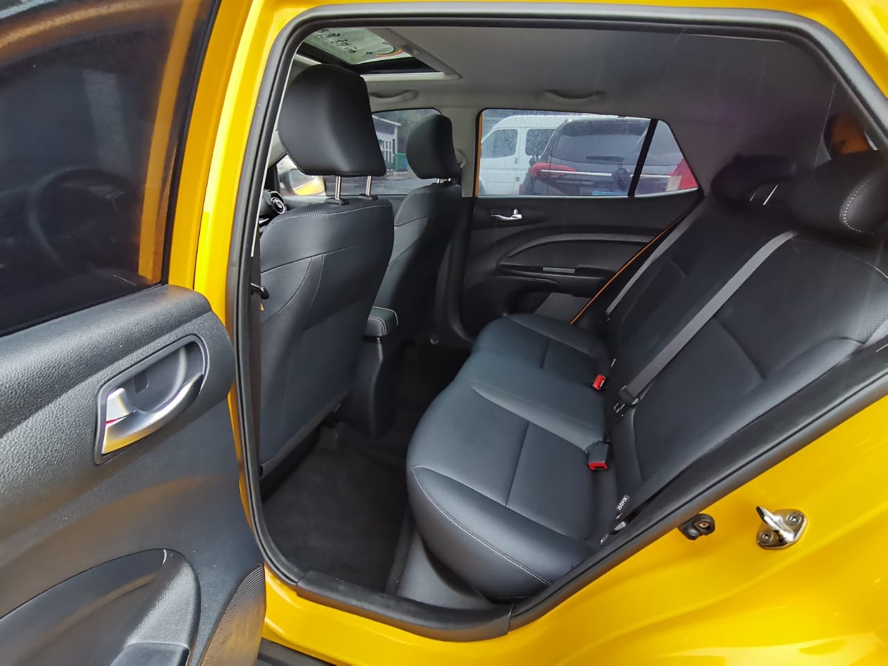 Kia KX1 2021 1.4L CVT Enjoy Skylight