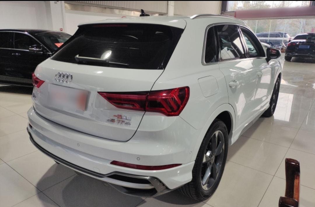 Audi Q3 2022 35 TFSI