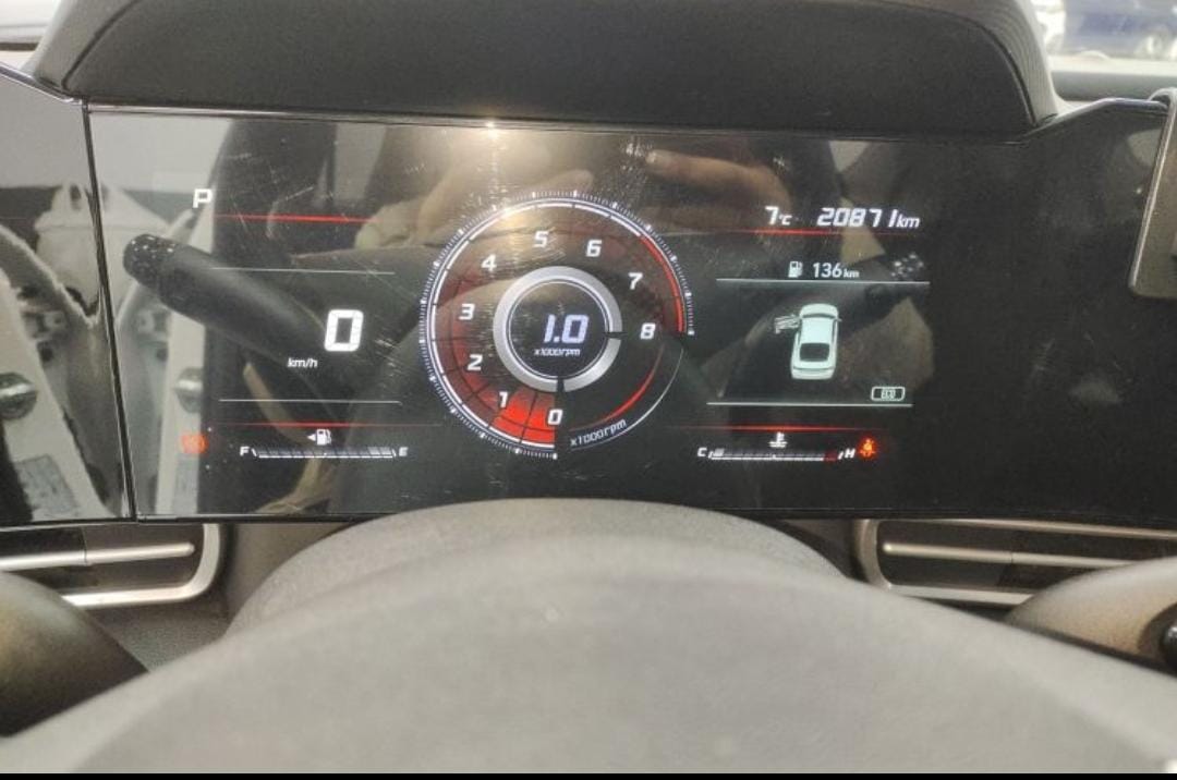 Hyundai Elantra 2023 1.5L CVT LUX Premium Edition