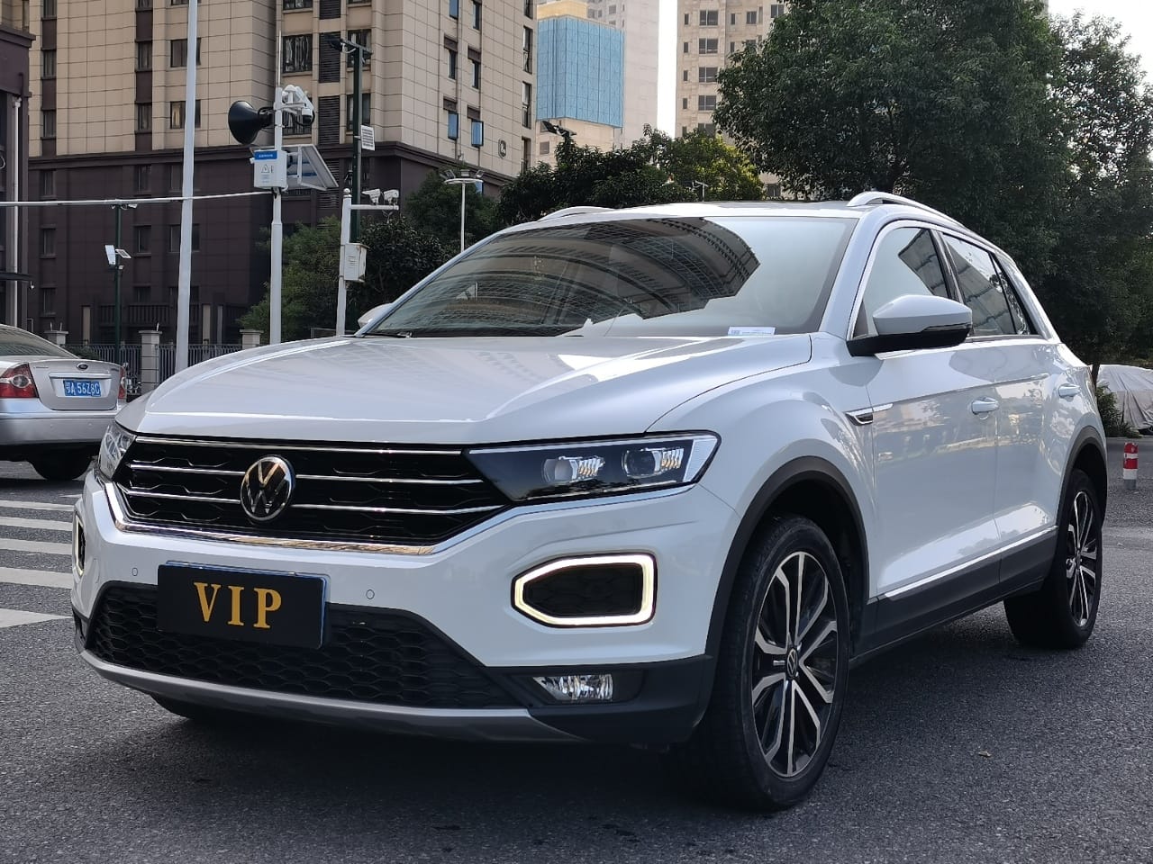 Volkswagen T-ROC Tango 2022 280TSI DSG Enjoy PLUS