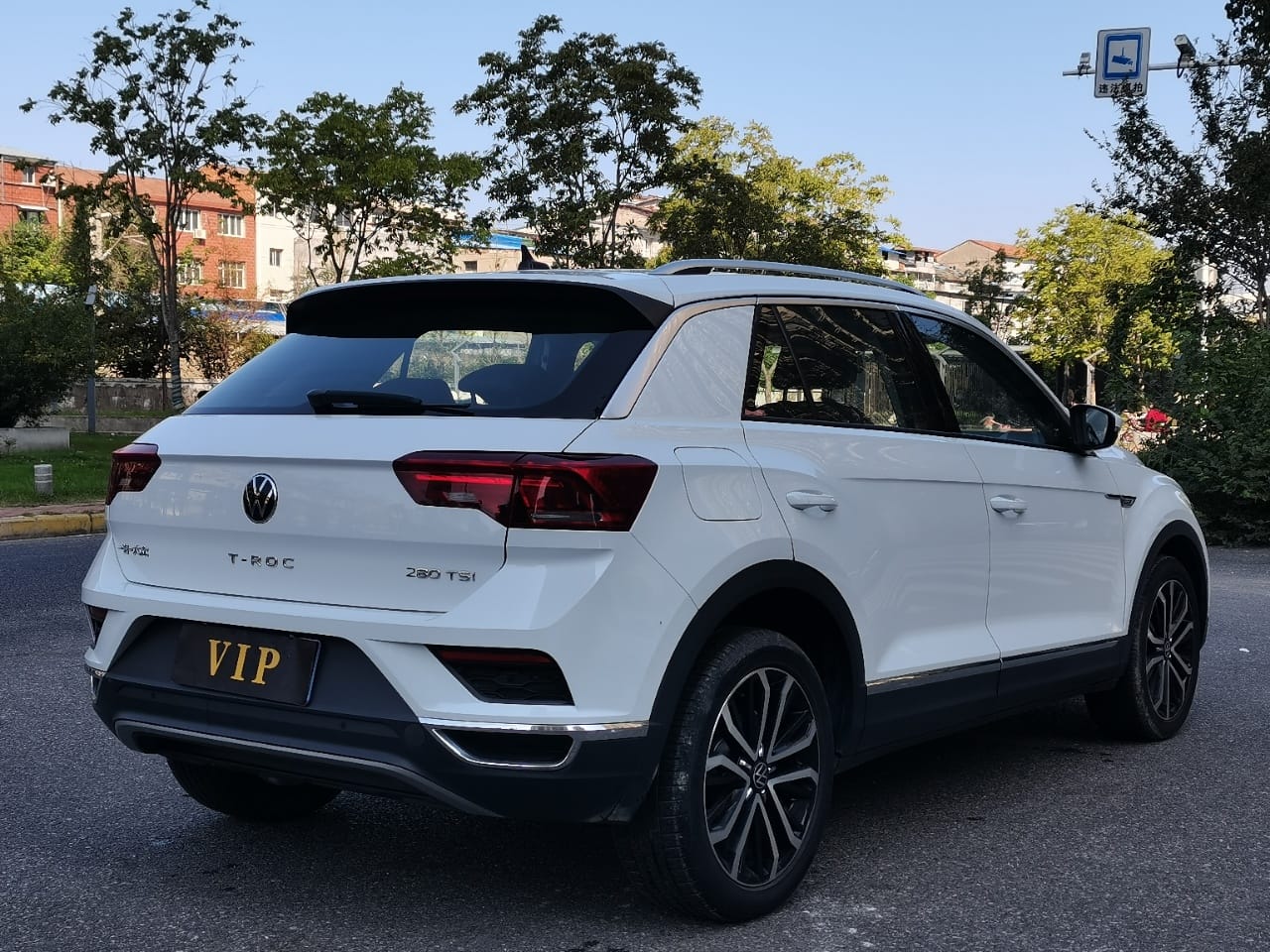 Volkswagen T-ROC Tango 2022 280TSI DSG Enjoy PLUS