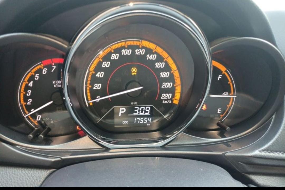 Toyota Yaris 1.5L CVT 2022 года